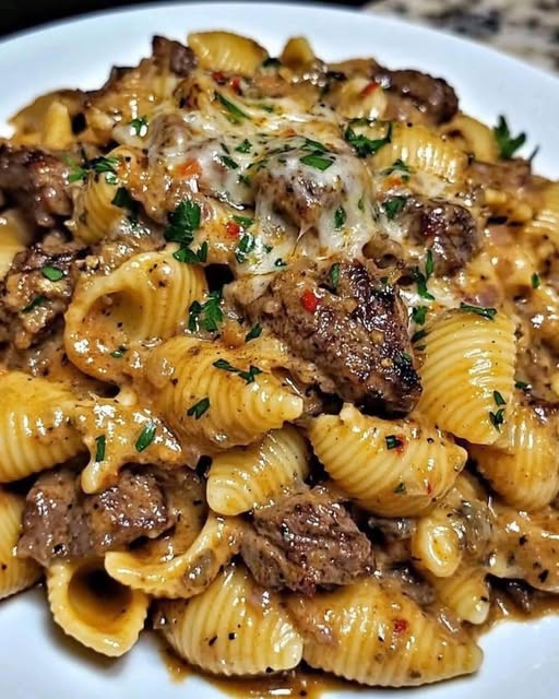 🥘 Creamy Beef & Cheese Pasta